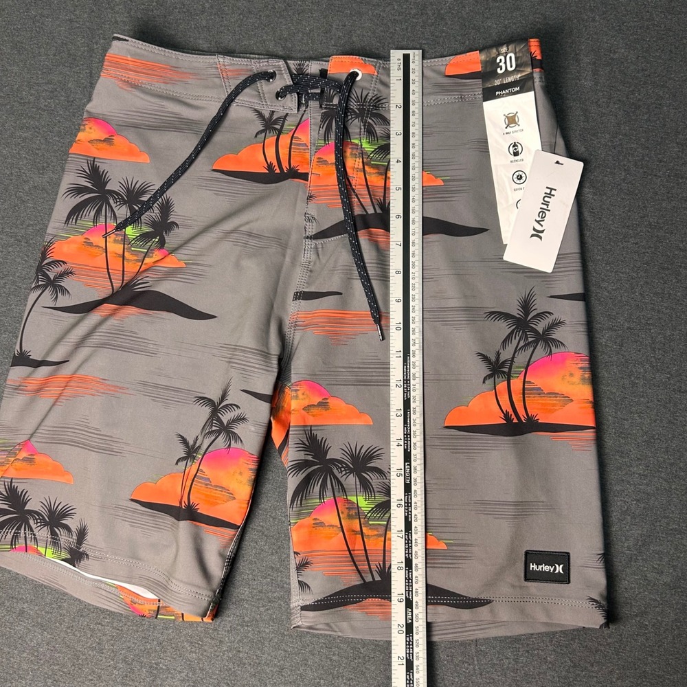 Hurley Phantom Men Board Shorts Size 30 Tropical Palm Tree Sunset 20 in long NWT - Picture 12 of 13